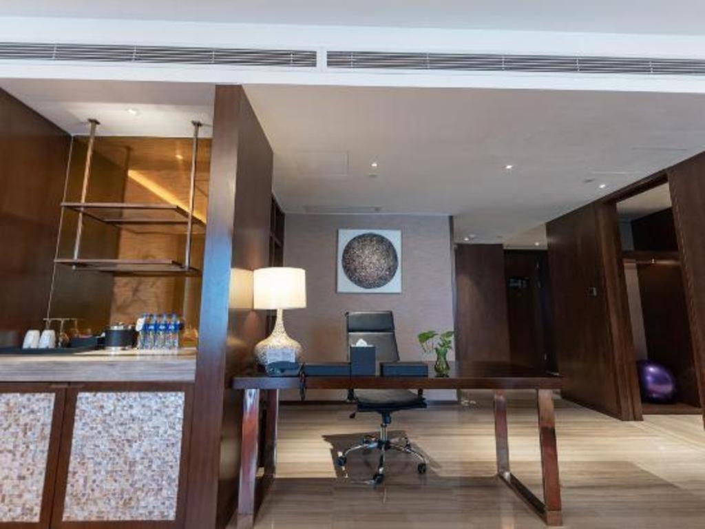 The Qube Hotel Jingzhou Exterior foto