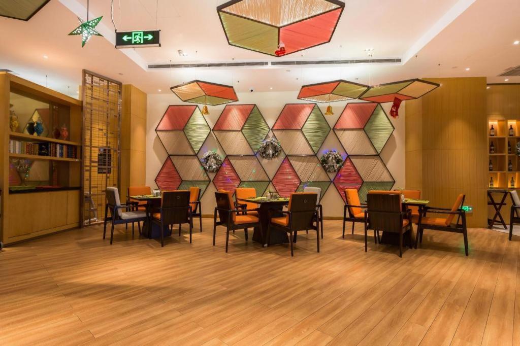 The Qube Hotel Jingzhou Exterior foto