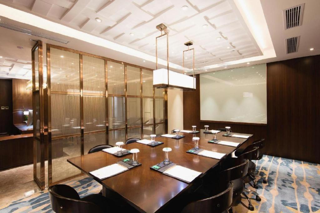 The Qube Hotel Jingzhou Exterior foto