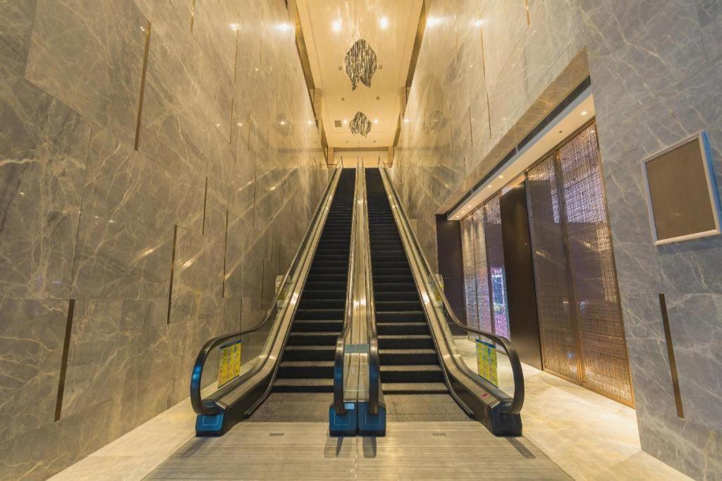 The Qube Hotel Jingzhou Exterior foto